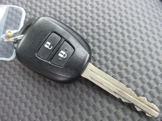 トヨタ ハイエースバン 4WD