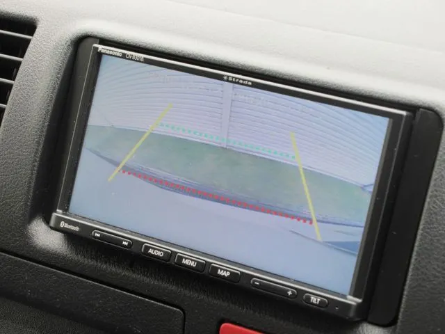 トヨタ ハイエースバン 4WD