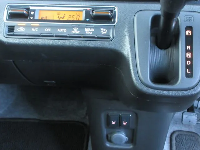 スズキ　ワゴンＲ　４ＷＤ