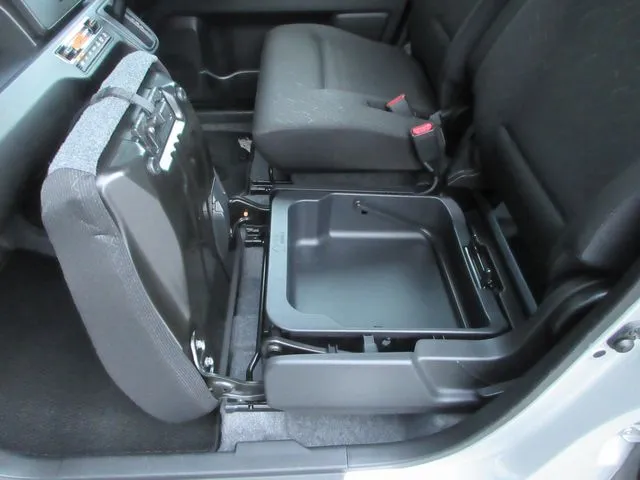 スズキ　ワゴンＲ　４ＷＤ