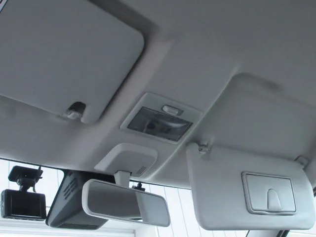 スズキ　ワゴンＲ　４ＷＤ