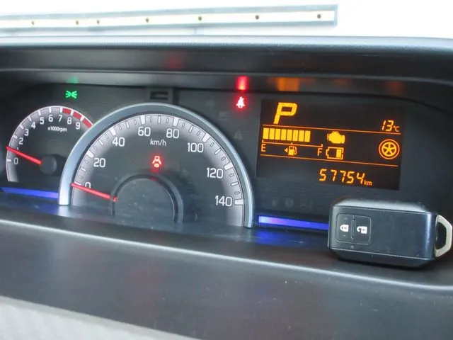 スズキ　ワゴンＲ　４ＷＤ