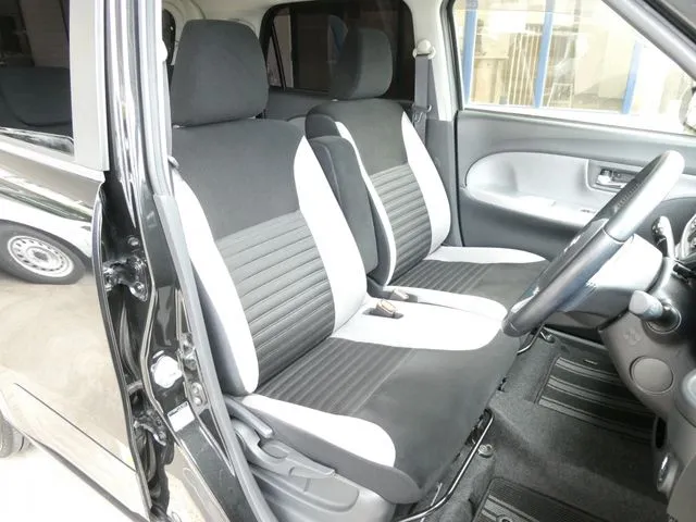 キャスト　アクティバ（ダイハツ）の車両写真