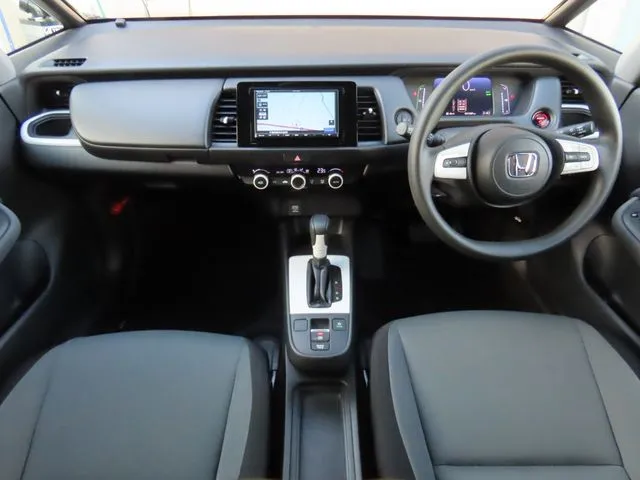 ホンダ　フィット　ｅ：ＨＥＶ