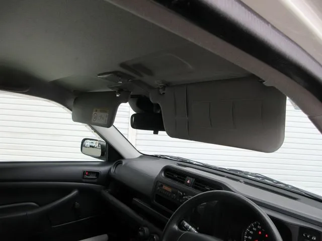 トヨタ　プロボックスバン　４ＷＤ