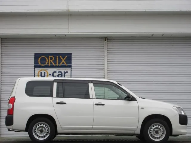 トヨタ　プロボックスバン　４ＷＤ