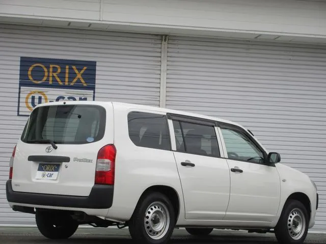 トヨタ　プロボックスバン　４ＷＤ