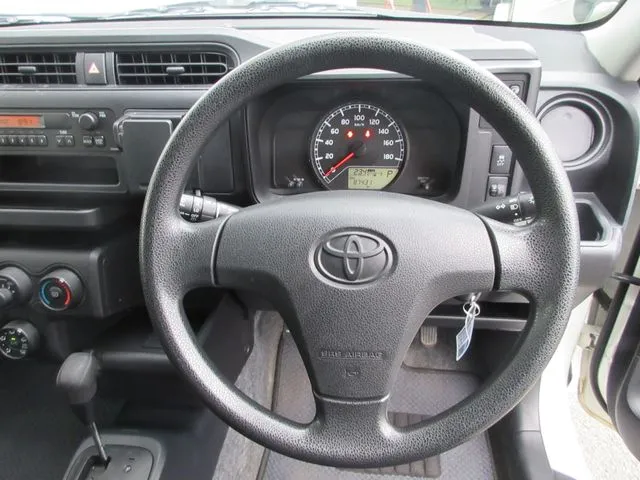 トヨタ　プロボックスバン　４ＷＤ