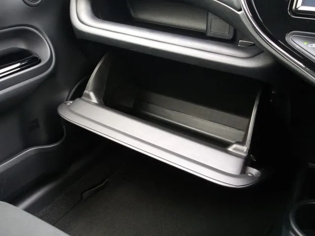 トヨタ　アクア