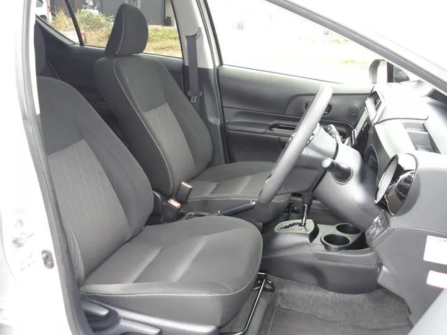 トヨタ　アクア