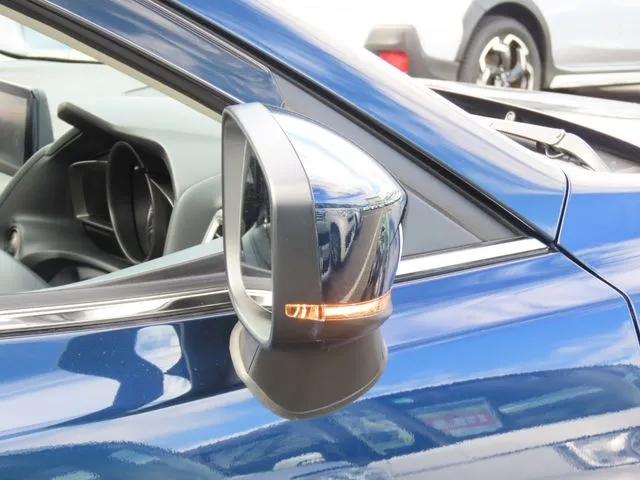 アクセラ　セダン（マツダ）の車両写真