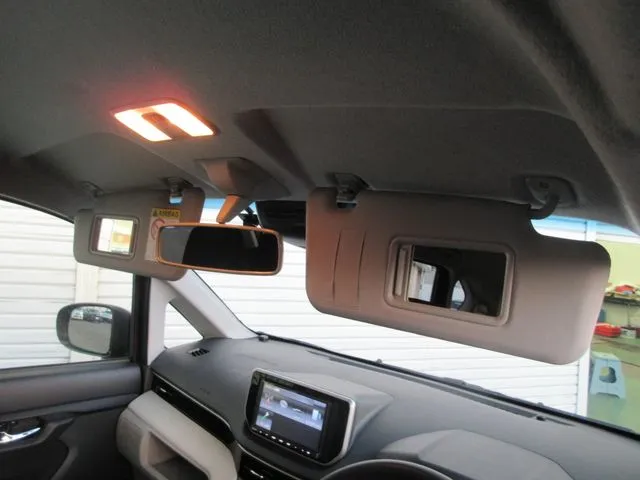 ムーヴ 4WD(ダイハツ)の車両写真