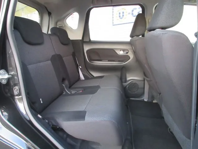 ムーヴ 4WD(ダイハツ)の車両写真