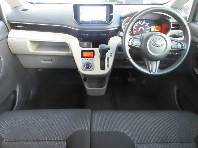 ムーヴ 4WD(ダイハツ)の車両写真