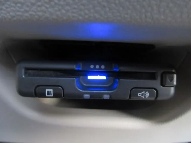 ムーヴ 4WD(ダイハツ)の車両写真