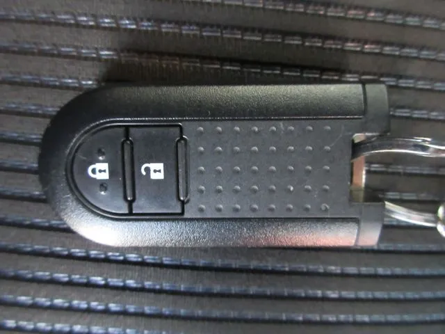 ムーヴ 4WD(ダイハツ)の車両写真