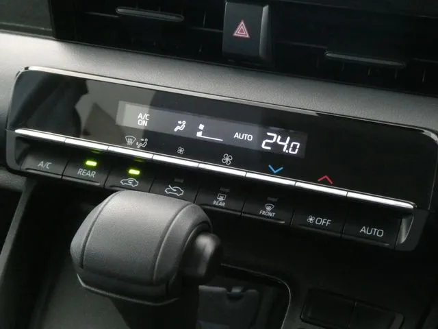 ノア（トヨタ）の車両写真