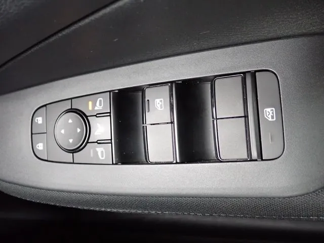 ニッサン　ノート