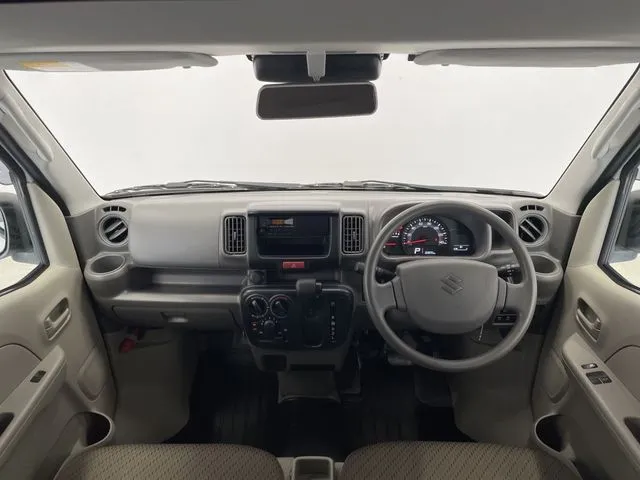 エブリイバン（スズキ）の車両写真
