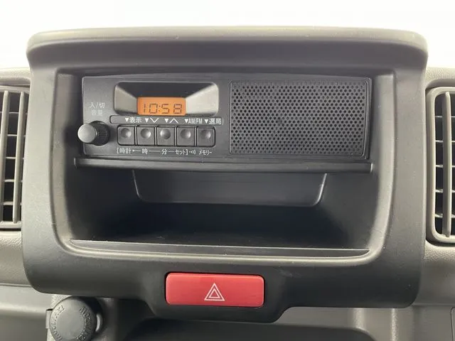 エブリイバン（スズキ）の車両写真