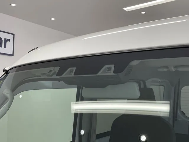 エブリイバン（スズキ）の車両写真