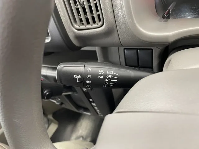 エブリイバン（スズキ）の車両写真