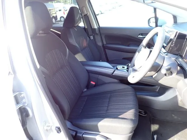 ノート（ニッサン）の車両写真