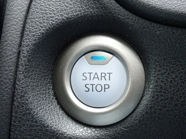 ニッサン　ノート