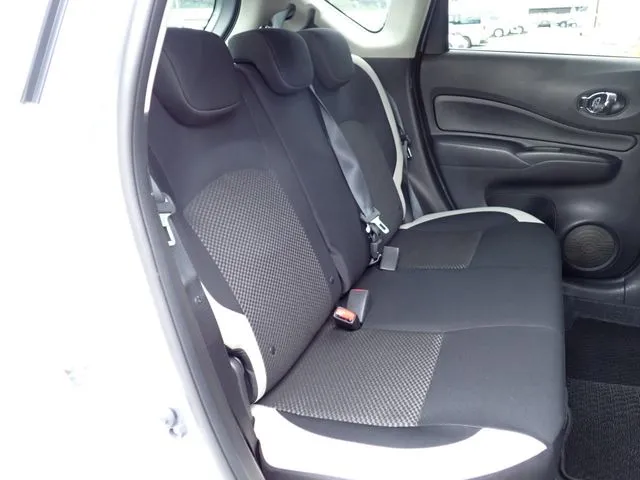 ニッサン　ノート