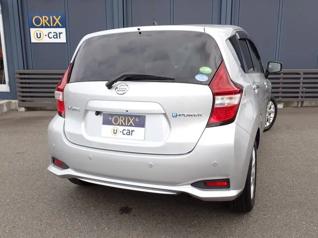 ニッサン　ノート