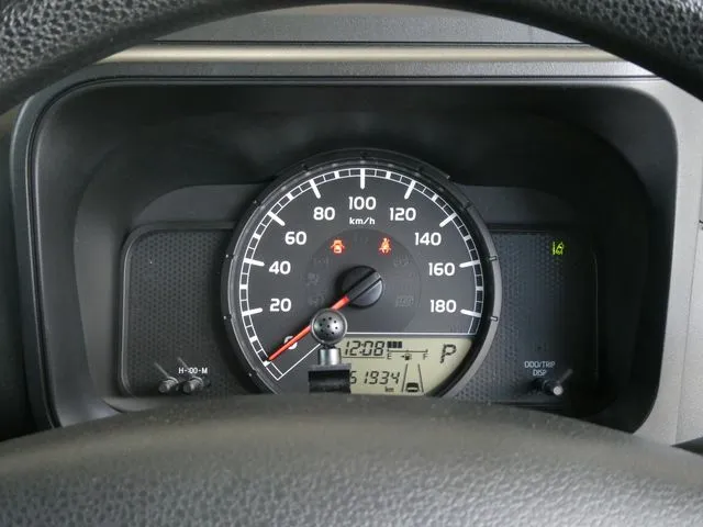 サクシードバン　２ＷＤ（トヨタ）の車両写真