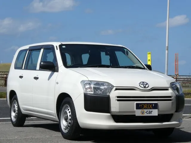 サクシードバン　２ＷＤ（トヨタ）の車両写真