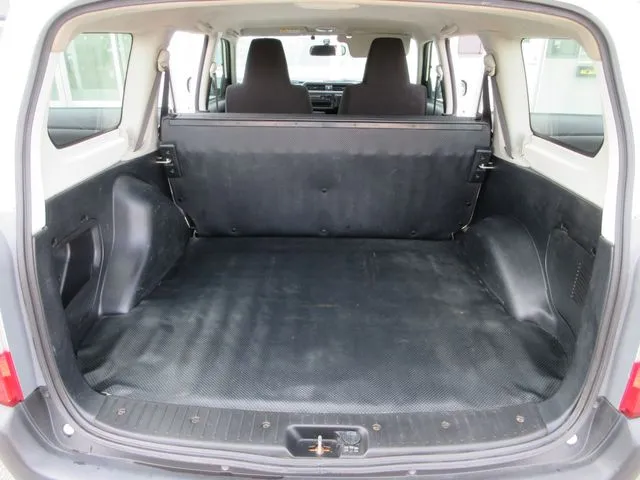 サクシードバン　４ＷＤ（トヨタ）の車両写真