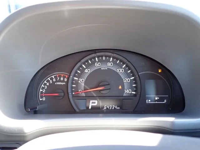 エブリイバン（スズキ）の車両写真