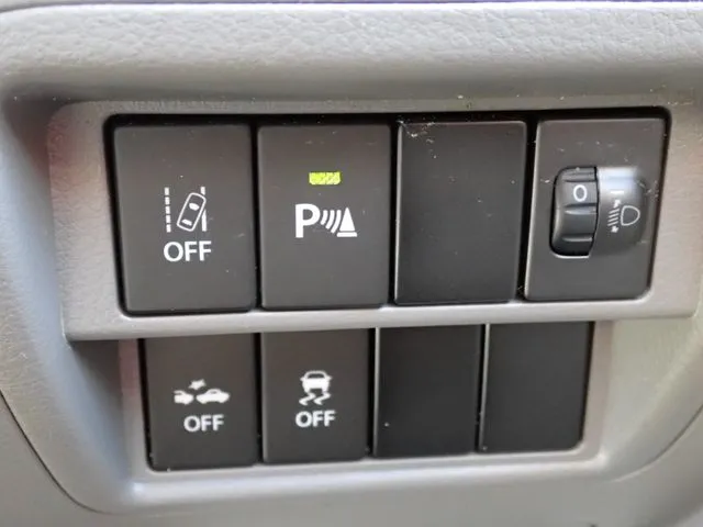 エブリイバン（スズキ）の車両写真