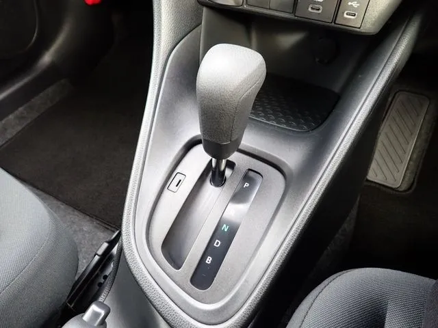 トヨタ　ヤリス