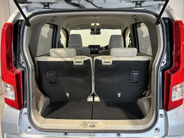 ムーヴ 4WD(ダイハツ)の車両写真