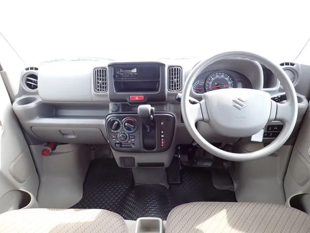 エブリイバン（スズキ）の車両写真