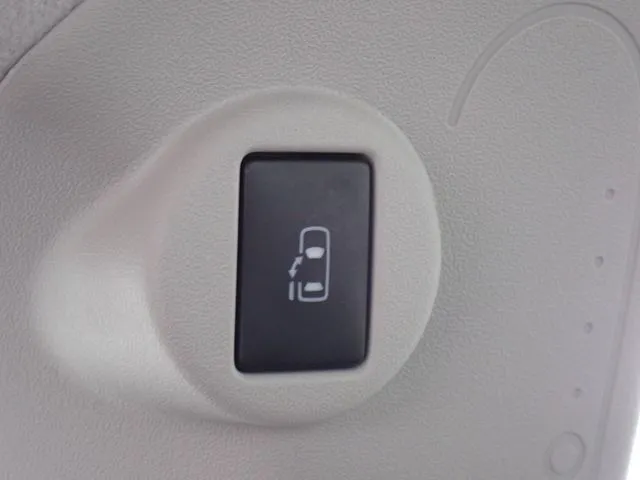 ポルテ（トヨタ）の車両写真