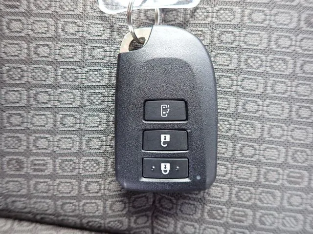 ポルテ（トヨタ）の車両写真