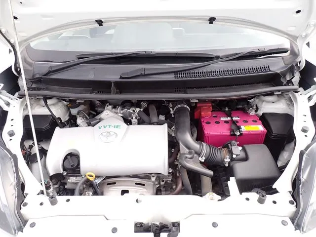 ポルテ（トヨタ）の車両写真