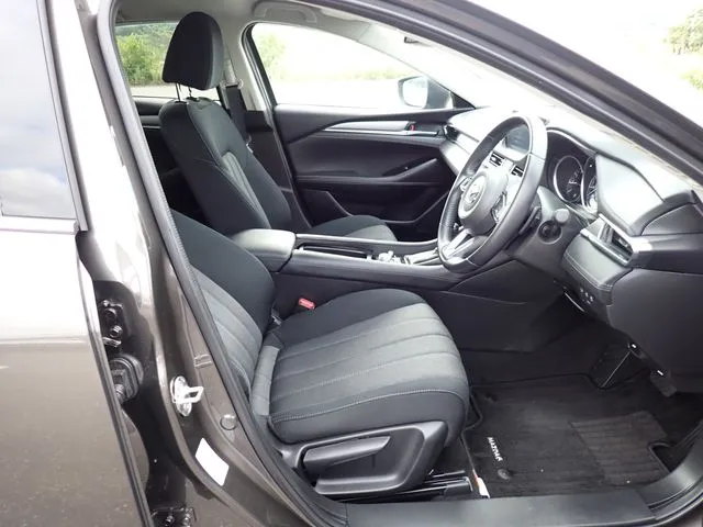 マツダ MAZDA6 セダン