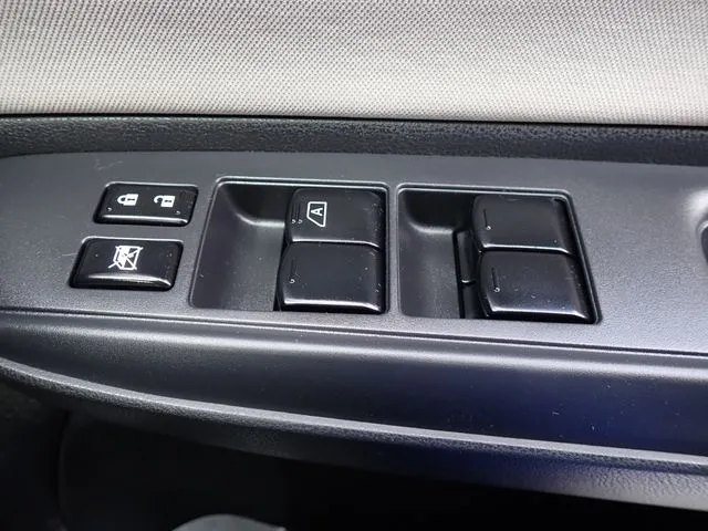 ニッサン　ノート