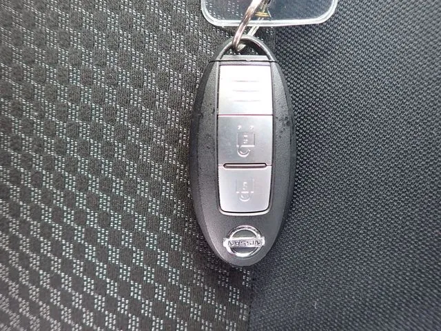 ニッサン　ノート