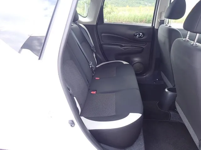 ニッサン　ノート