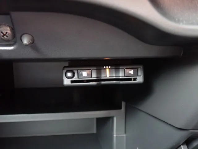 ニッサン　ノート