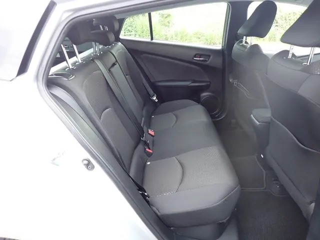 トヨタ プリウス