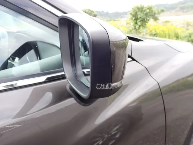 マツダ MAZDA6 セダン