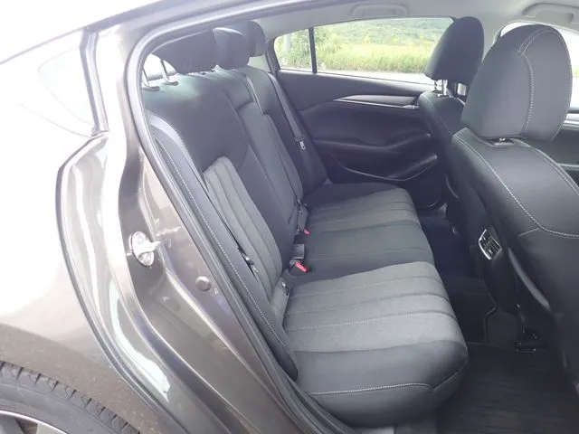 マツダ MAZDA6 セダン