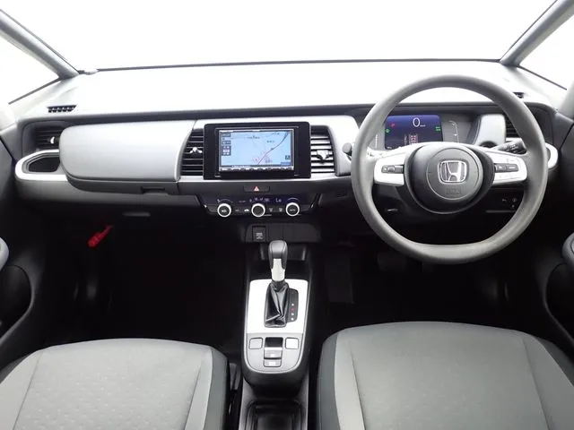 ホンダ フィット e:HEV